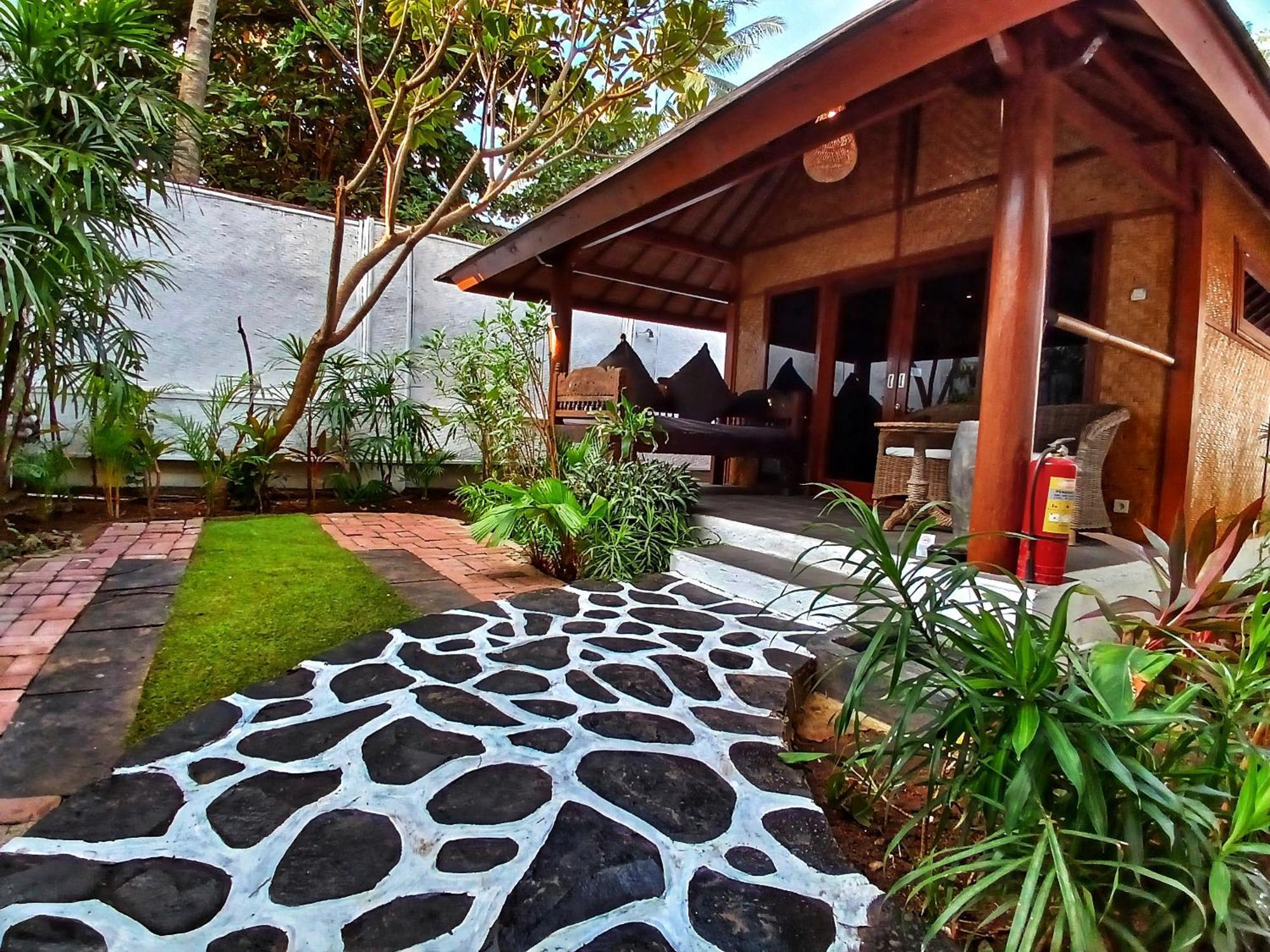 Scallywags Beach Club Gili Air Exteriér fotografie