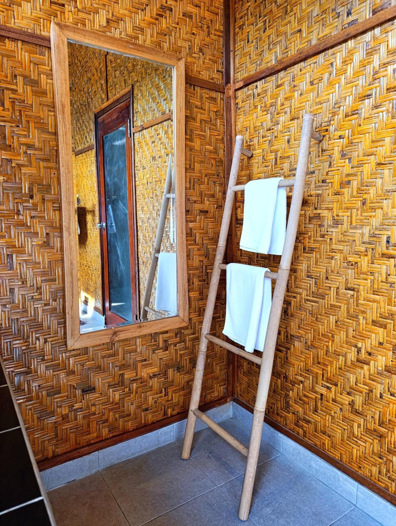 Scallywags Beach Club Gili Air Exteriér fotografie